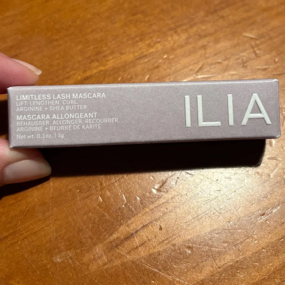ILIA Limitless Lash Lengthening Mascara